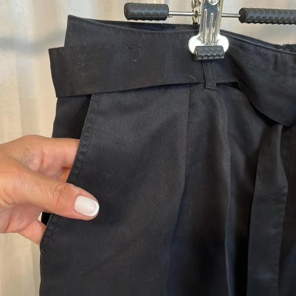 JONES NEW YORK High Waist Shorts Tie Belt, Size 12 - Picture 3 of 8